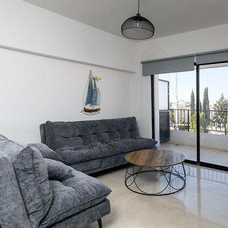 Ollies 3 Bedroom Apartment 라르나카 외부 사진